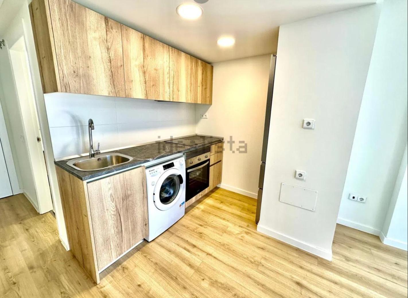 Estudios Homer Y Disney Con Piscina Climatizada, Piscina Exterior,Gimnasio, Coworking, Padel,Netflix Y Wifi Gratis San Sebastián de los Reyes Buitenkant foto