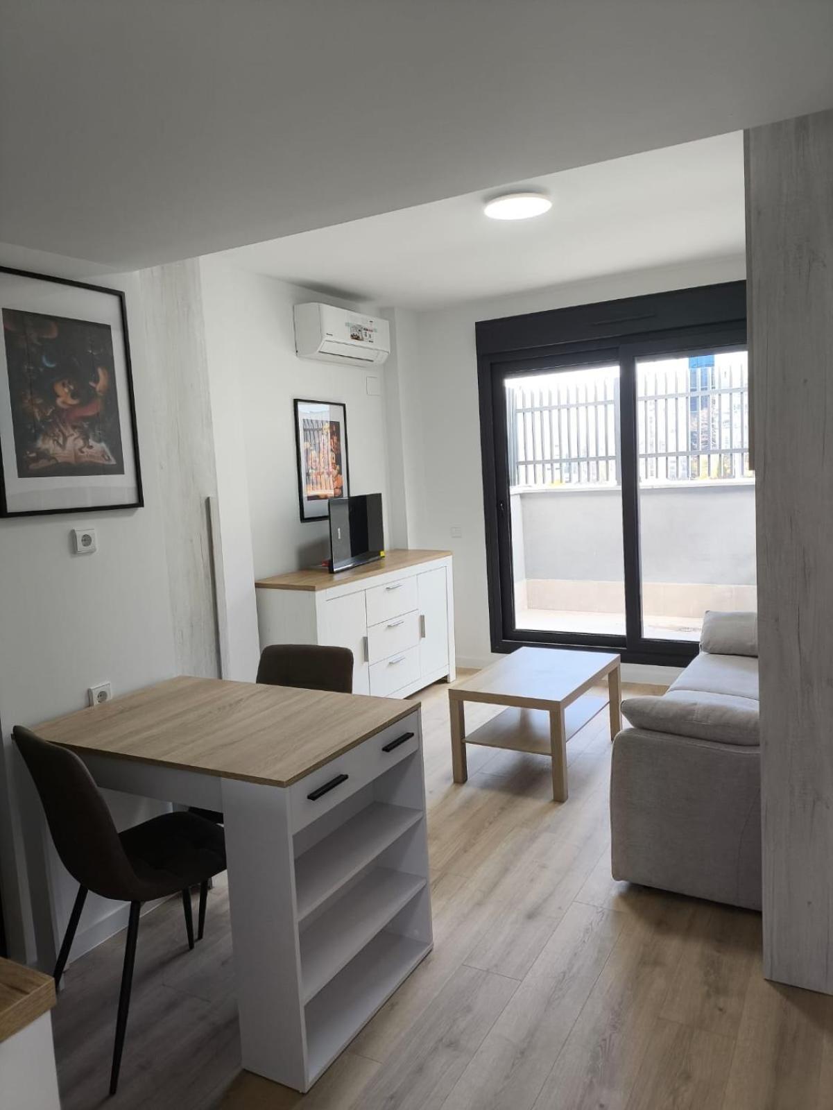 Estudios Homer Y Disney Con Piscina Olimpica Climatizada, Exterior,Gimnasio, Coworking, Netflix Y Wifi Gratis San Sebastián de los Reyes Buitenkant foto